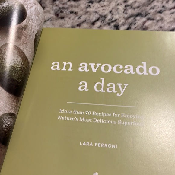 An avocado a day cookbook - Picture 7 of 11